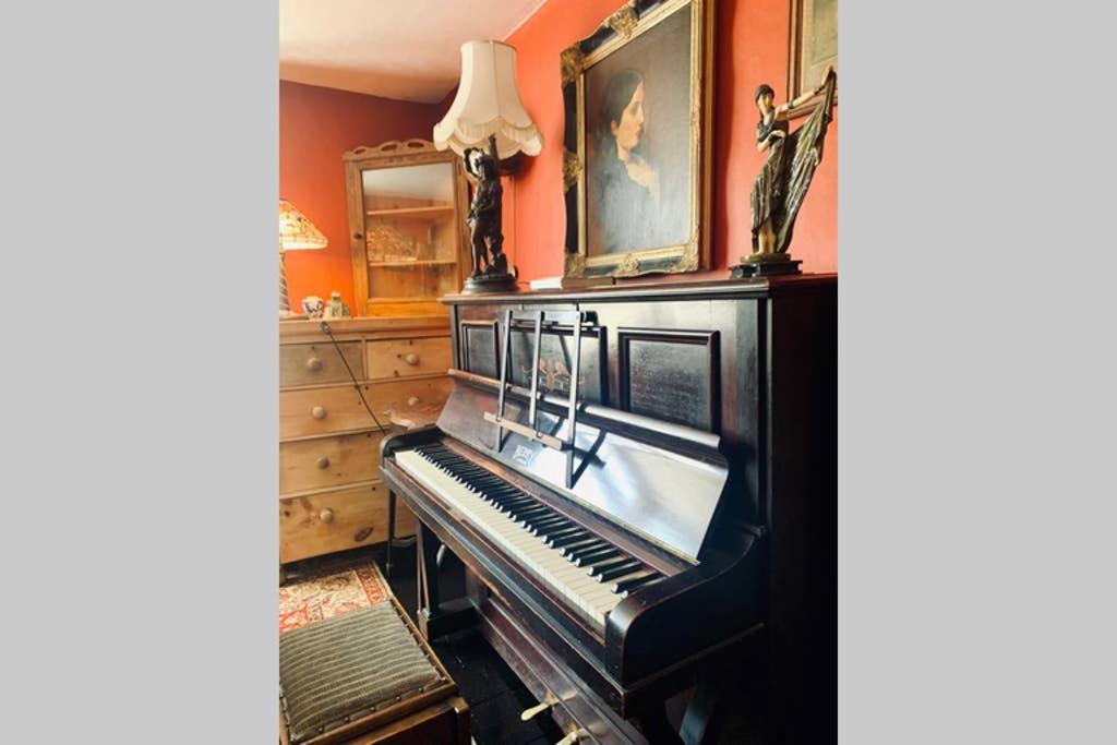 Stunning 18Th Century 5 Bed House Old-Town Hastings Villa Exterior photo